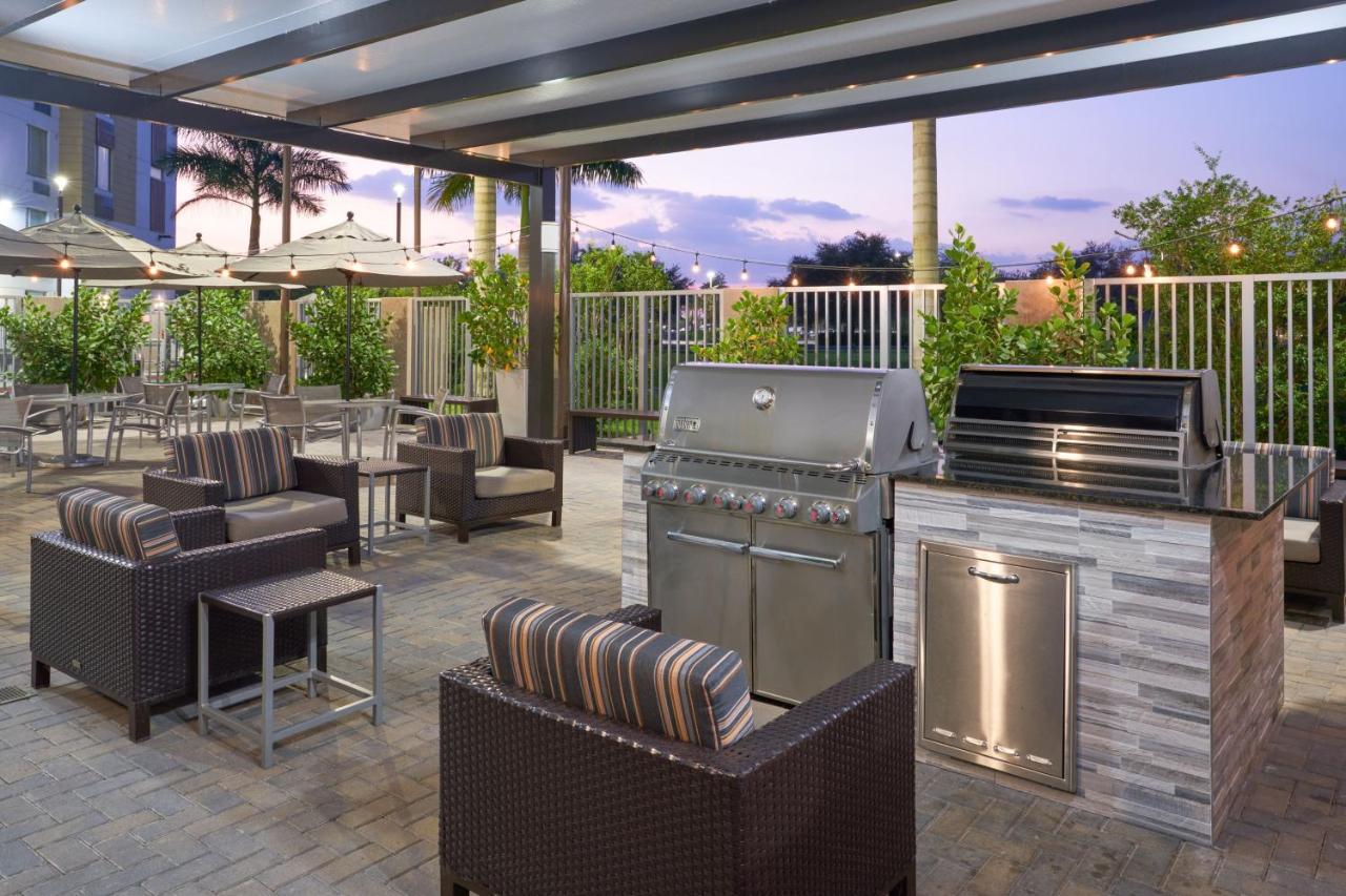 Kendale Lakes Towneplace Suites Miami Kendall West מראה חיצוני תמונה