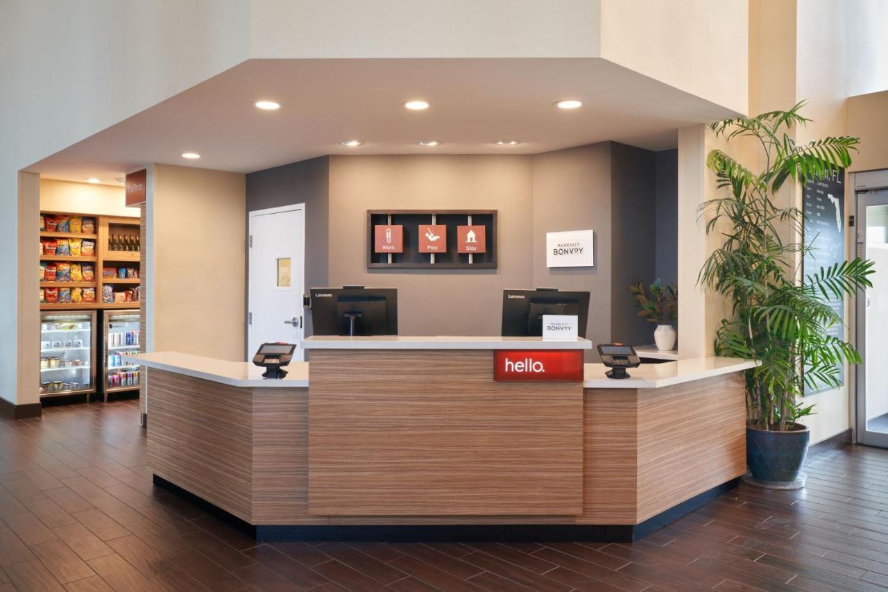 Kendale Lakes Towneplace Suites Miami Kendall West מראה חיצוני תמונה